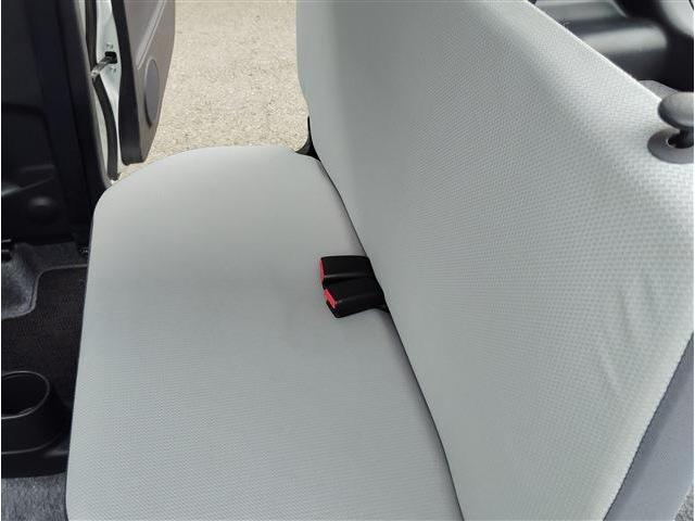 アルト ＶＰ　車検令和９年１１月５日まで　走行４１７２２ｋｍ　ＡＧＳ５速　ＡＢＳ　エアバック　タイヤ１４５／８０Ｒ１３　新車保証書　取扱説明書（43枚目）