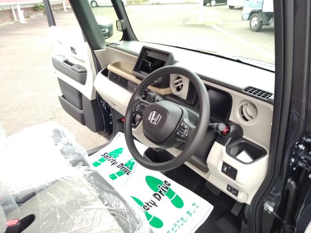 N-BOX ベースグレード スマートキー プッシュスタート シートヒーター オートエアコン 片側電動スライドドア ベンチシート 後席サンシェード/ドリンクホルダー 新車保証書 取扱説明書 ナビセット付き(20枚目)