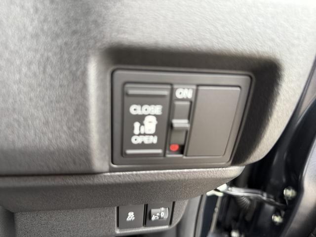 N-BOXカスタム ベースグレード ナビ フルセグTV バックモニター ドラレコ前後 ETC ボディコーティング スマートキー プッシュスタート シートヒーター オートエアコン 片側電動スライドドア ベンチシート 新車保証書(36枚目)