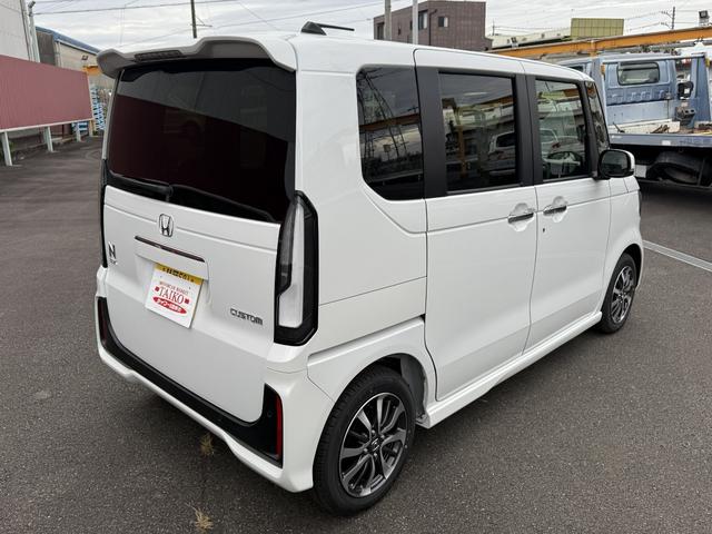 Ｎ－ＢＯＸカスタム ベースグレード　ナビ　フルセグＴＶ　バックモニター　ドラレコ前後　ＥＴＣ　ボディコーティング　スマートキー　プッシュスタート　シートヒーター　オートエアコン　片側電動スライドドア　ベンチシート　新車保証書（8枚目）