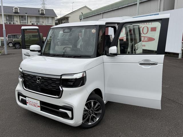 Ｎ－ＢＯＸカスタム ベースグレード　ナビ　フルセグＴＶ　バックモニター　ドラレコ前後　ＥＴＣ　ボディコーティング　スマートキー　プッシュスタート　シートヒーター　オートエアコン　片側電動スライドドア　ベンチシート　新車保証書（12枚目）