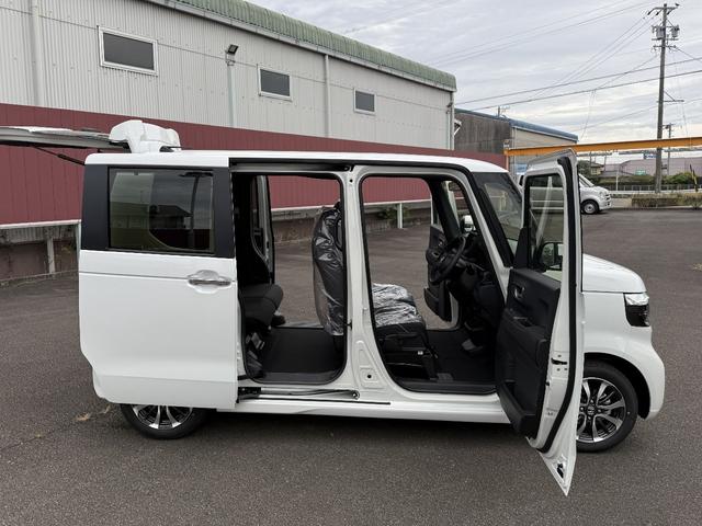 Ｎ－ＢＯＸカスタム ベースグレード　ナビ　フルセグＴＶ　バックモニター　ドラレコ前後　ＥＴＣ　ボディコーティング　スマートキー　プッシュスタート　シートヒーター　オートエアコン　片側電動スライドドア　ベンチシート　新車保証書（17枚目）