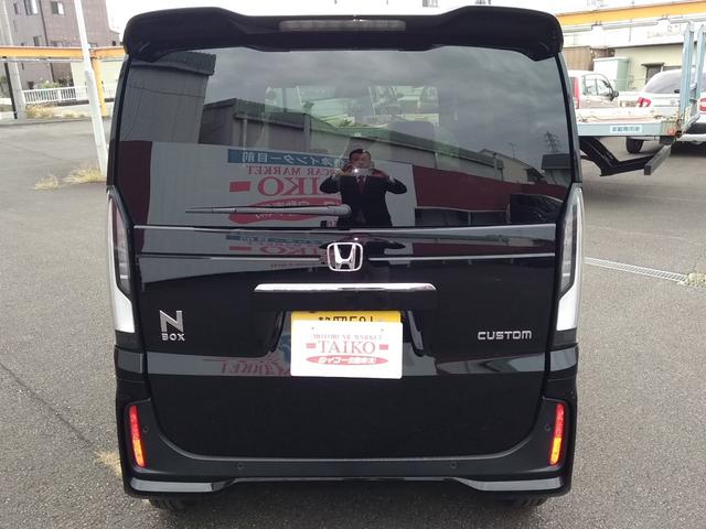 Ｎ－ＢＯＸカスタム ベースグレード　ナビ　フルセグＴＶ　バックモニター　ドラレコ前後　ＥＴＣ　ボディコーティング　スマートキー　プッシュスタート　シートヒーター　オートエアコン　片側電動スライドドア　ベンチシート　新車保証書（7枚目）