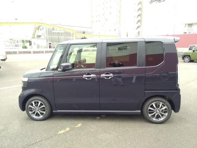 Ｎ－ＢＯＸカスタム ベースグレード　ナビ　フルセグＴＶ　バックモニター　ドラレコ　ＥＴＣ　ボディコーティング　スマートキー　プッシュスタート　オートエアコン　片側電動スライドドア　ベンチシート　新車保証書　取扱説明書（11枚目）