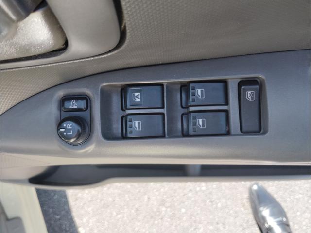 タント Ｘリミテッド　車検令和８年１１月まで　左側電動スライドドア　電動格納ミラー　ベンチシート　後席フルフラットシート　スマートキー　ドリンクホルダー　ＣＤオーディオ　新車保証書　取扱説明書（19枚目）