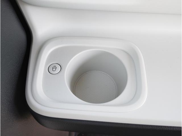 ムーヴキャンバス ストライプスＧ　ナビ　ＥＴＣ　ドラレコ前後　ボディーコーティング　両側電動スライドドア　ＥＳＣ　電動式パーキングブレーキ　ＵＳＢポート　ベンチシート　オートエアコン　フルフラットシート　ホットカップホルダー（40枚目）