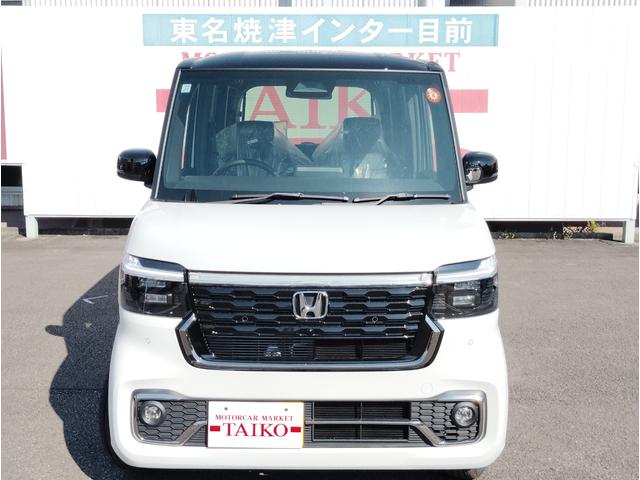 東名　焼津インター目の前　常時２００台展示　屋根付き大展示場