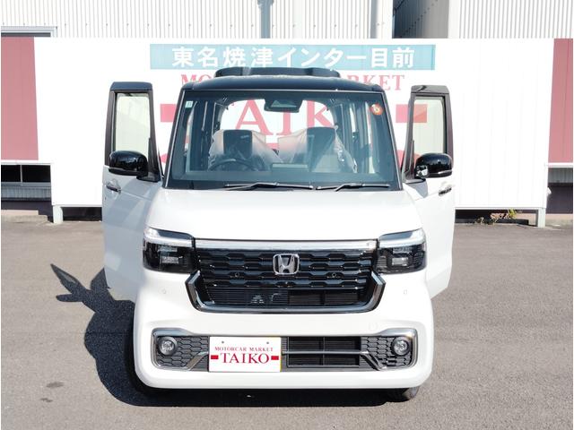 東名　焼津インター目の前　常時２００台展示　屋根付き大展示場