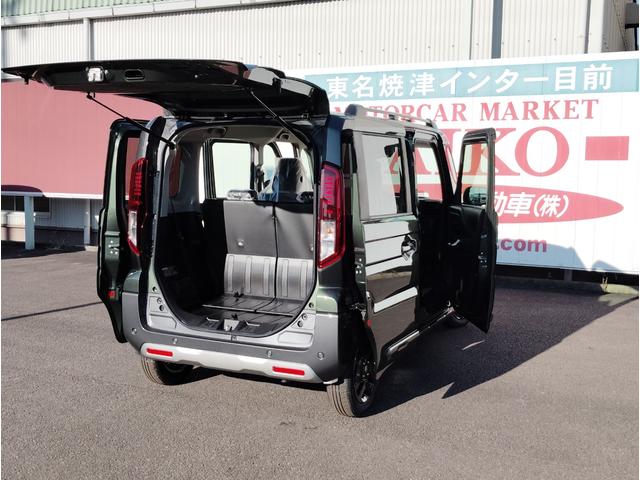 スペーシアギア ハイブリッドＸＺ　全方位モニター付き純正９インチナビゲーション　ＴＶ　６スピーカー　両側パワースライドドア　ＬＥＤヘットライト　ＬＥＤフォグランプ　ＬＥＤランプ付ターンドアミラー　１４インチアルミホイール（18枚目）