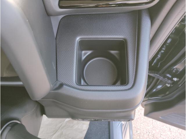 スペーシアギア ハイブリッドＸＺ　全方位モニター付き純正９インチナビゲーション　ＴＶ　６スピーカー　両側パワースライドドア　ＬＥＤヘットライト　ＬＥＤフォグランプ　ＬＥＤランプ付ターンドアミラー　１４インチアルミホイール（33枚目）