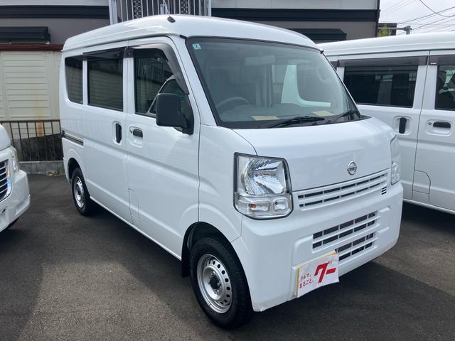 ＮＶ１００クリッパーバン ＤＸ　５速マニュアル　キーレスエントリー　車検令和９年２月　走行６．４万キロ　エアコン　パワステ　両側スライドドア　エアバッグ　ＡＢＳ（3枚目）
