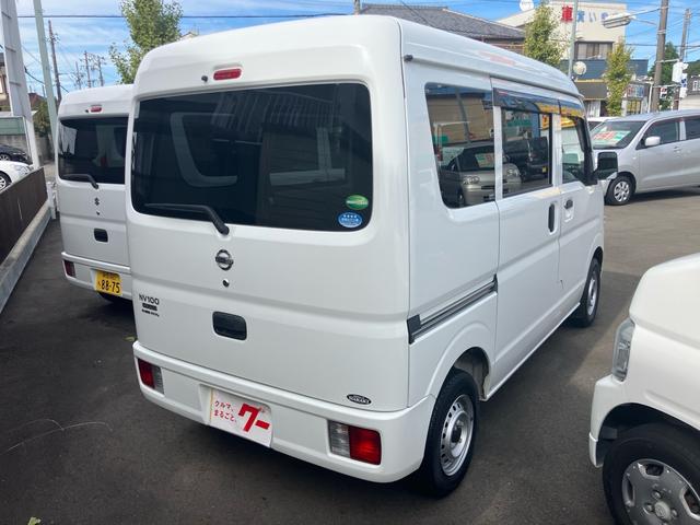 ＮＶ１００クリッパーバン ＤＸ　５速マニュアル　キーレスエントリー　車検令和９年２月　走行６．４万キロ　エアコン　パワステ　両側スライドドア　エアバッグ　ＡＢＳ（6枚目）