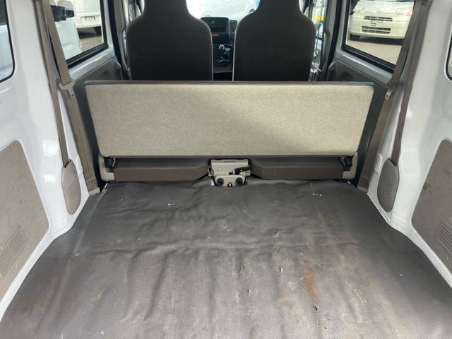 ＮＶ１００クリッパーバン ＤＸ　５速マニュアル　キーレスエントリー　車検令和９年２月　走行６．４万キロ　エアコン　パワステ　両側スライドドア　エアバッグ　ＡＢＳ（10枚目）