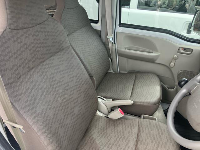 ＮＶ１００クリッパーバン ＤＸ　５速マニュアル　キーレスエントリー　車検令和９年２月　走行６．４万キロ　エアコン　パワステ　両側スライドドア　エアバッグ　ＡＢＳ（17枚目）