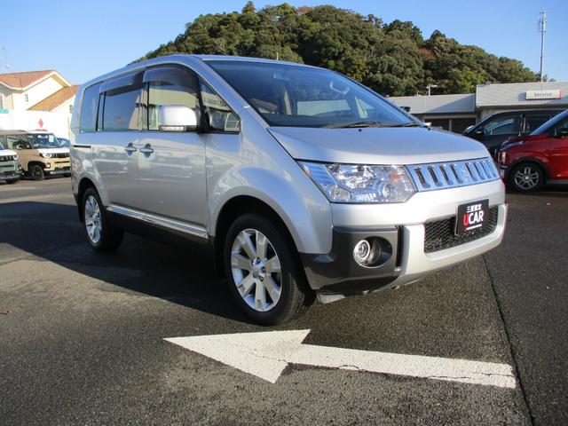 デリカＤ：５ Ｇ　パワーパッケージ　エクリプスナビ／ＴＶ／ＥＴＣ／フォグランプ／ディスチャージヘッドライト／両側電動スライドドア／ベージュ内装／ウッド調パネル／１８インチアルミホイール／２ＷＤ／アイドリングストップ／ワンオーナー（3枚目）