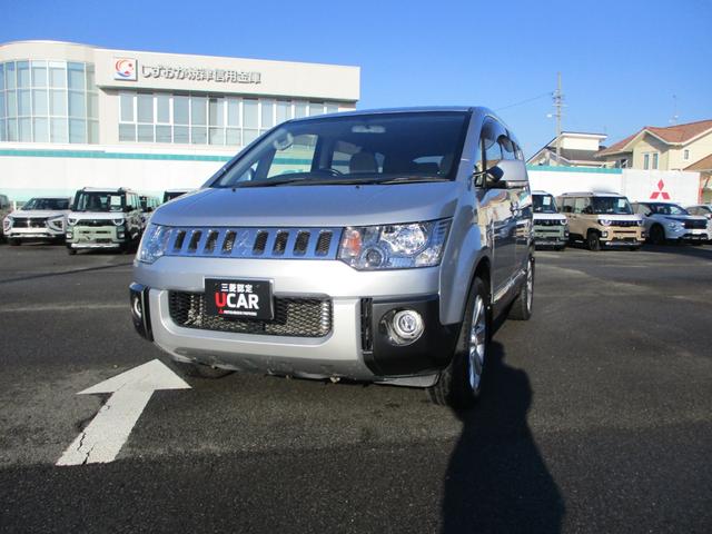 デリカＤ：５ Ｇ　パワーパッケージ　エクリプスナビ／ＴＶ／ＥＴＣ／フォグランプ／ディスチャージヘッドライト／両側電動スライドドア／ベージュ内装／ウッド調パネル／１８インチアルミホイール／２ＷＤ／アイドリングストップ／ワンオーナー（4枚目）