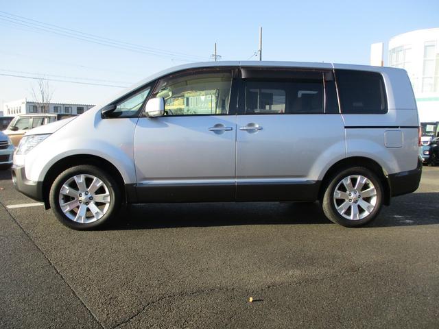 デリカＤ：５ Ｇ　パワーパッケージ　エクリプスナビ／ＴＶ／ＥＴＣ／フォグランプ／ディスチャージヘッドライト／両側電動スライドドア／ベージュ内装／ウッド調パネル／１８インチアルミホイール／２ＷＤ／アイドリングストップ／ワンオーナー（5枚目）