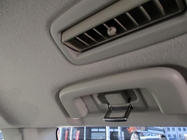 デリカＤ：５ Ｇ　パワーパッケージ　エクリプスナビ／ＴＶ／ＥＴＣ／フォグランプ／ディスチャージヘッドライト／両側電動スライドドア／ベージュ内装／ウッド調パネル／１８インチアルミホイール／２ＷＤ／アイドリングストップ／ワンオーナー（51枚目）