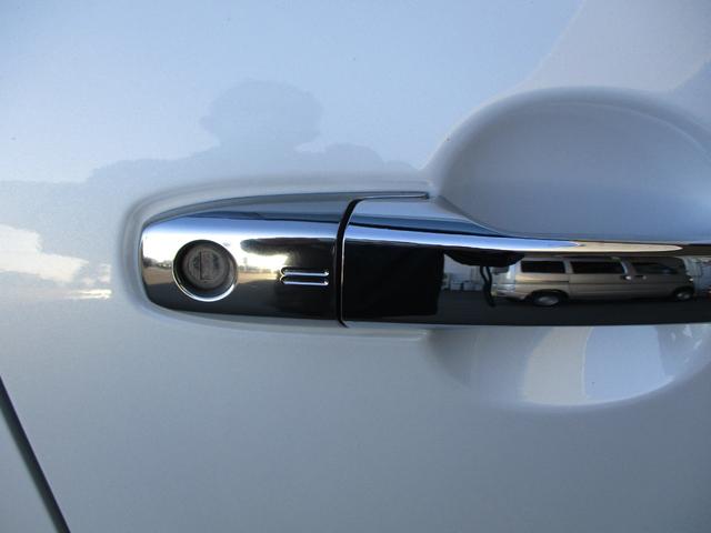 ライズ Z コーナーセンサ ハイビームアシスト 誤発進抑制機能 エアコン シートヒータ 衝突安全ボディ スマートキー&プッシュスタート VSA 盗難防止装置 レーンアシスト アイドリングストップ機能 クルコン(57枚目)