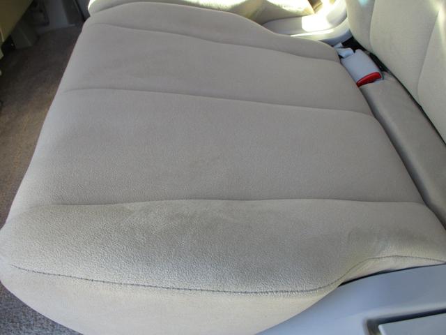 デリカＤ：５ Ｇ　パワーパッケージ　助手席エアバッグ　インテリジェントキー　切替式４ＷＤ　オートクルーズコントロール　衝突安全ボディ　デュアルエアコン　運転席エアバック　ＡＳＣ　３列シート　キーフリー　ＡＢＳ　フルフラット　パワステ（56枚目）