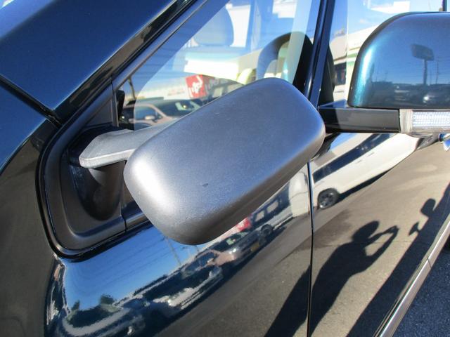 デリカＤ：５ Ｇ　パワーパッケージ　助手席エアバッグ　インテリジェントキー　切替式４ＷＤ　オートクルーズコントロール　衝突安全ボディ　デュアルエアコン　運転席エアバック　ＡＳＣ　３列シート　キーフリー　ＡＢＳ　フルフラット　パワステ（69枚目）