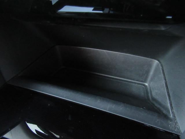 ＭＡＺＤＡ３ファストバック ２０Ｓ　１００周年特別記念車　純正ナビ／３６０°カメラ／ＥＴＣ車載器／ドライブレコーダー／ＢＯＳＥスピーカー／キーレスプッシュスタート／電動パワーシート（24枚目）