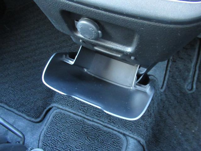 ソリオ ハイブリッドMX 7インチナビ/フルセグTV/バックカメラ/ETC車載器/ドライブレコーダー前後/片側電動スライドドア/プッシュスタート/純正アルミホイール/シートヒーター/(18枚目)