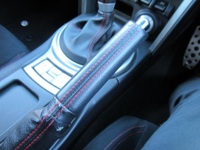 ８６ ＧＴ　７インチナビ／フルセグＴＶ／Ｂｌｕｅｔｏｏｔｈ／バックカメラ／ＥＴＣ／モデリスタ付き／プッシュスタート／デュアルエアコン／（19枚目）