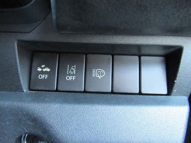 ブレーキアシストが装備されています。新車では当たり前な装備になってきましたし、安全装備として保険会社も保険料金の割引対象にするほど認知されてきました装備です！あると安心な装備には間違いないですね！