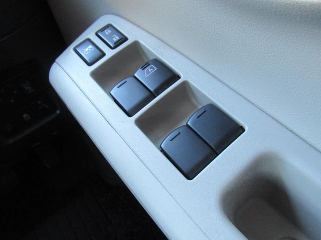 キューブ １５Ｘ　７インチナビ／フルセグＴＶ／ＣＤ、ＤＶＤ再生／ＡＭ　ＦＭラジオ／フロントドラレコ／プッシュスタート／マニュアルエアコン（16枚目）