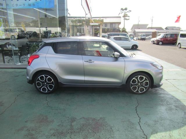 スイフトスポーツ ベースグレード パナソニック8インチナビ/全方位カメラ付き/ETC車載器/クルーズコントロール/純正アルミホイール/プッシュスタート(3枚目)