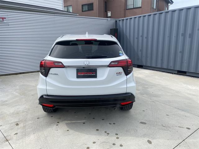 ヴェゼル ハイブリッドＲＳ・ホンダセンシング　後期モデル・レーダークルーズ・衝突軽減・ハーフレザーシート・シートヒーター・ナビ　ＤＶＤ　地デジ　ブルートゥース・バックカメラ・ＥＴＣ・シートヒーター・ＬＥＤヘッドライト・スマートキー（9枚目）