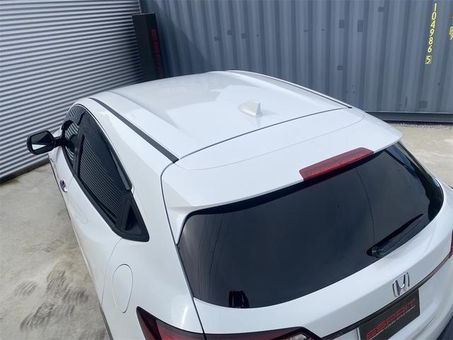 ヴェゼル ハイブリッドＲＳ・ホンダセンシング　後期モデル・レーダークルーズ・衝突軽減・ハーフレザーシート・シートヒーター・ナビ　ＤＶＤ　地デジ　ブルートゥース・バックカメラ・ＥＴＣ・シートヒーター・ＬＥＤヘッドライト・スマートキー（11枚目）