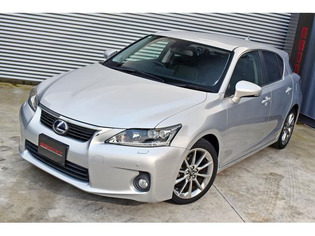 CT CT200h クリエイティブ テキスタイルインテリア 黒革シート ブルーステッチ LEDヘッドライト 純正マルチナビフルセグTV Bluetooth バックカメラ ETC 前席シートヒーター 純正17AW スマートキー クルコン オートエアコン(3枚目)