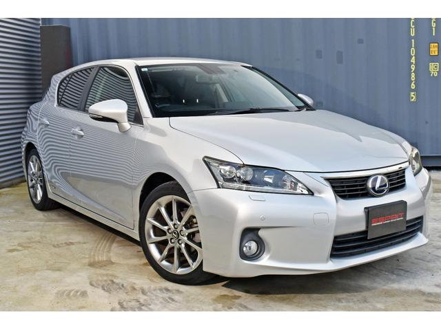 CT CT200h クリエイティブ テキスタイルインテリア 黒革シート ブルーステッチ LEDヘッドライト 純正マルチナビフルセグTV Bluetooth バックカメラ ETC 前席シートヒーター 純正17AW スマートキー クルコン オートエアコン(4枚目)