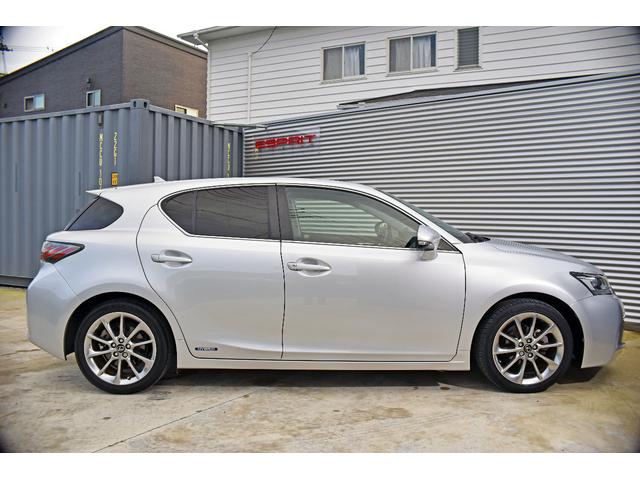 CT CT200h クリエイティブ テキスタイルインテリア 黒革シート ブルーステッチ LEDヘッドライト 純正マルチナビフルセグTV Bluetooth バックカメラ ETC 前席シートヒーター 純正17AW スマートキー クルコン オートエアコン(13枚目)