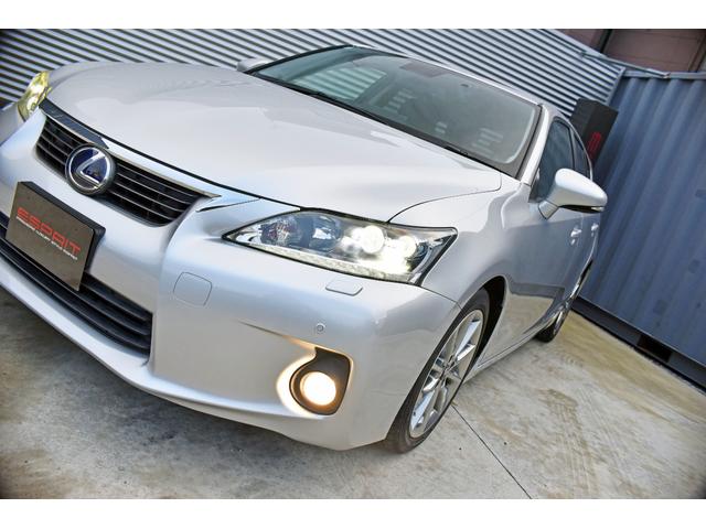 CT CT200h クリエイティブ テキスタイルインテリア 黒革シート ブルーステッチ LEDヘッドライト 純正マルチナビフルセグTV Bluetooth バックカメラ ETC 前席シートヒーター 純正17AW スマートキー クルコン オートエアコン(17枚目)