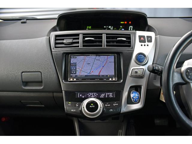 ＬＥＤヘッドライト　革調シートカバー　社外ＳＤナビフルセグＴＶ　Ｂｌｕｅｔｏｏｔｈ　ＥＴＣ　バックカメラ　スマートキー＆プッシュスタート　オートエアコン　純正１７インチアルミホイール