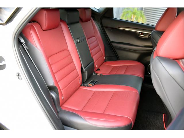 NX NX200t Fスポーツ 3眼LEDヘッドライト 電動ムーンルーフ パワーバックドア 赤革シート ESPRITフルエアロ ローダウン 22インチAW カラードフェンダー 純正ナビフルセグTV Bluetooth バックカメラ(39枚目)