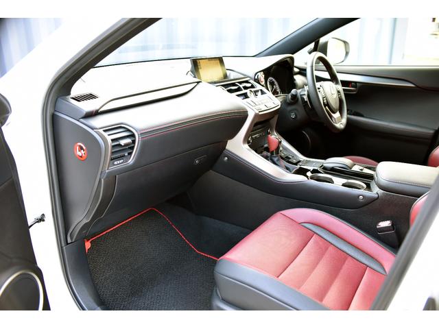 NX NX200t Fスポーツ 3眼LEDヘッドライト 電動ムーンルーフ パワーバックドア 赤革シート ESPRITフルエアロ ローダウン 22インチAW カラードフェンダー 純正ナビフルセグTV Bluetooth バックカメラ(41枚目)