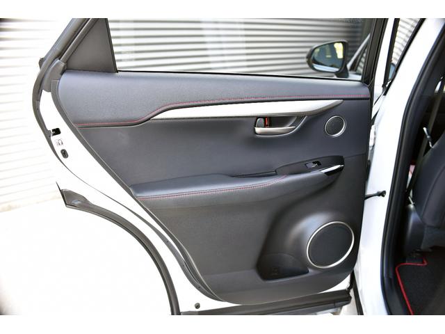 NX NX200t Fスポーツ 3眼LEDヘッドライト 電動ムーンルーフ パワーバックドア 赤革シート ESPRITフルエアロ ローダウン 22インチAW カラードフェンダー 純正ナビフルセグTV Bluetooth バックカメラ(47枚目)