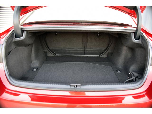 ＲＣ ＲＣ３００ｈ　Ｆスポーツ　３眼ＬＥＤヘッドライト　電動ムーンルーフ　衝突軽減プリクラッシュセーフティシステム　レーダークルーズ　赤革シート　シートヒーター＆クーラー　純正ナビＴＶ　Ｂｌｕｅｔｏｏｔｈ　バックカメラ　ソナー（35枚目）