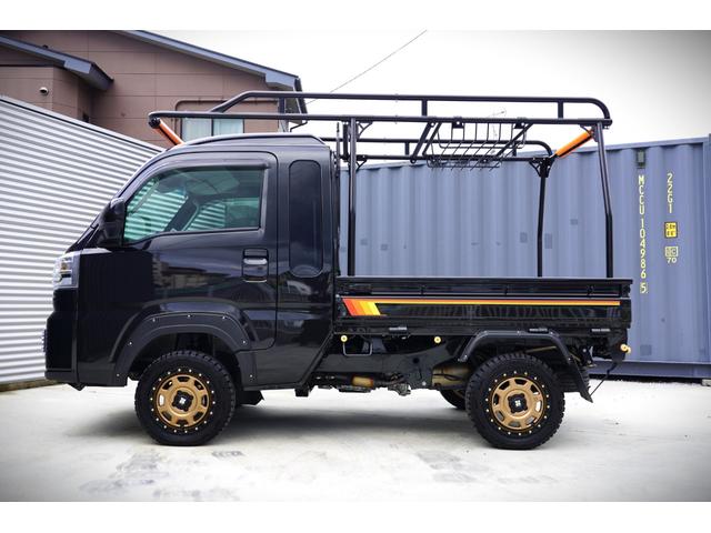 ハイゼットトラック ジャンボエクストラ　ハードカーゴワークキャリア・ＬＥＤスキッドグリル・マッドフラップ・カラープロテクター・ＸｔｒｅａｍＪ１４インチＡＷ・オープンカントリータイヤ・ガングリップステアリング・インテリアパネル（3枚目）