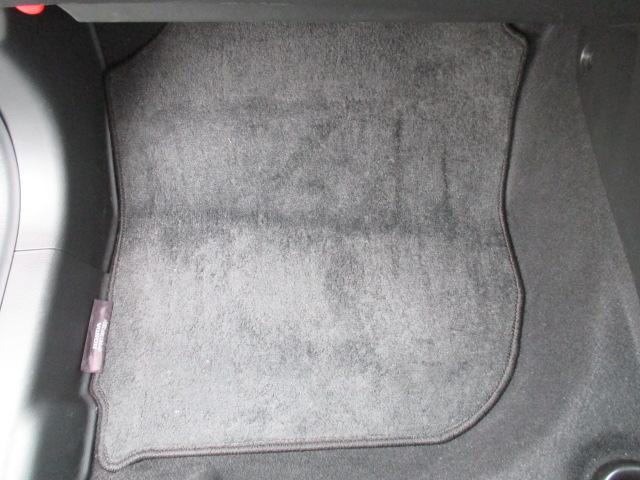 フィット １５ＸＬ　衝突被害軽減ブレーキ　横滑り防止装置　ＥＴＣ　社外メモリーナビ　バックカメラ　ワンセグＴＶ　Ｂｌｕｅｔｏｏｔｈ　クルーズコントロール　禁煙車（58枚目）