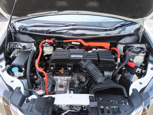 オデッセイハイブリッド ハイブリッドアブソルート・ホンダセンシング　両側電動スライドドア　前ドライブレコーダー　ＥＴＣ２．０　社外メモリーナビ　フルセグＴＶ　Ｂｌｕｅｔｏｏｔｈ　ＨＤＭＩ　電子パーキング　ブレーキホールド　禁煙ワンオーナー車（56枚目）