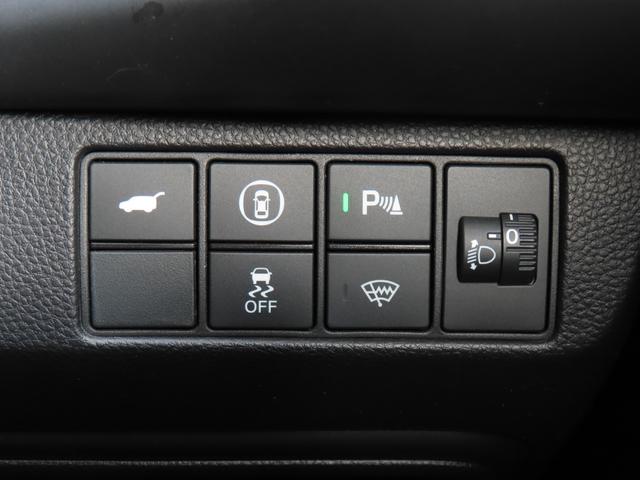 ヴェゼル ｅ：ＨＥＶ　ＰＬａＹ　コネクトディスプレイ　ＥＴＣ２．０　Ｂｌｕｅｔｏｏｔｈ　フルセグＴＶ　全周囲カメラ　電動テールゲート　サンルーフ　禁煙ワンオーナー車（36枚目）