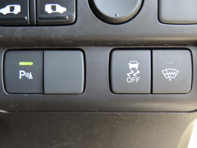 フリードハイブリッド ジャストセレクション　６人乗り　両側電動スライドドア　前後ドライブレコーダー　ＥＴＣ　メモリーナビ　バックカメラ　ＣＤ　ＤＶＤ　ＵＳＢ　スマートキー　禁煙車（34枚目）
