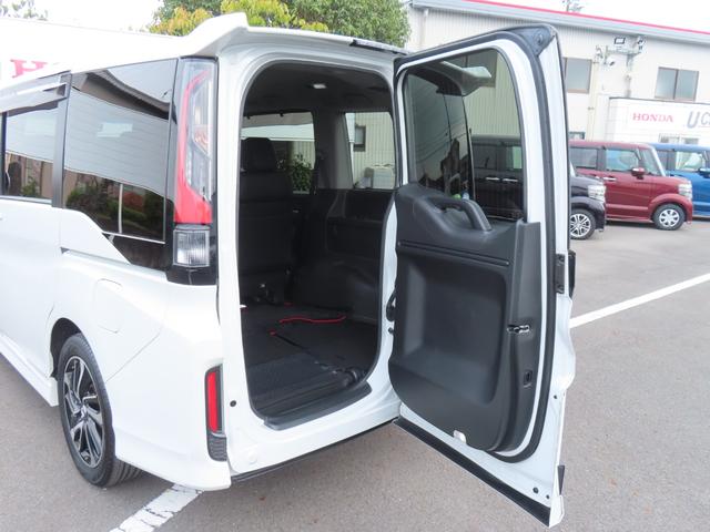 ステップワゴンスパーダ スパーダ・クールスピリット　ホンダセンシング　７人　両側電動スライドドア　前後ドライブレコーダー　ＥＴＣ　メモリーナビ　ＤＶＤ　Ｂｌｕｅｔｏｏｔｈ　ＵＳＢ　フルセグＴＶ　無限フロアマット　禁煙ワンオーナー車（18枚目）