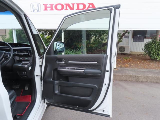 ステップワゴンスパーダ スパーダ・クールスピリット　ホンダセンシング　７人　両側電動スライドドア　前後ドライブレコーダー　ＥＴＣ　メモリーナビ　ＤＶＤ　Ｂｌｕｅｔｏｏｔｈ　ＵＳＢ　フルセグＴＶ　無限フロアマット　禁煙ワンオーナー車（51枚目）