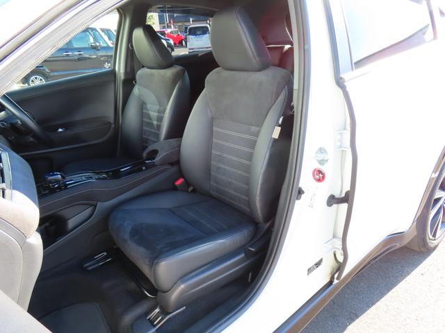 ヴェゼル ハイブリッドＲＳ・ホンダセンシング　８インチナビ　ＥＴＣ　フルセグＴＶ　Ｂｌｕｅｔｏｏｔｈ　ＨＤＭＩ　前席シートヒーター　ＬＥＤオートヘッドライト　禁煙ワンオーナー車（11枚目）